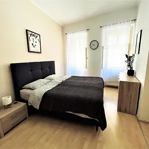  Apartamento Viktorija Center
