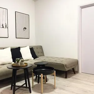 Perfect Home: Cozy 2br & Balcony , Bucarest Rumanía